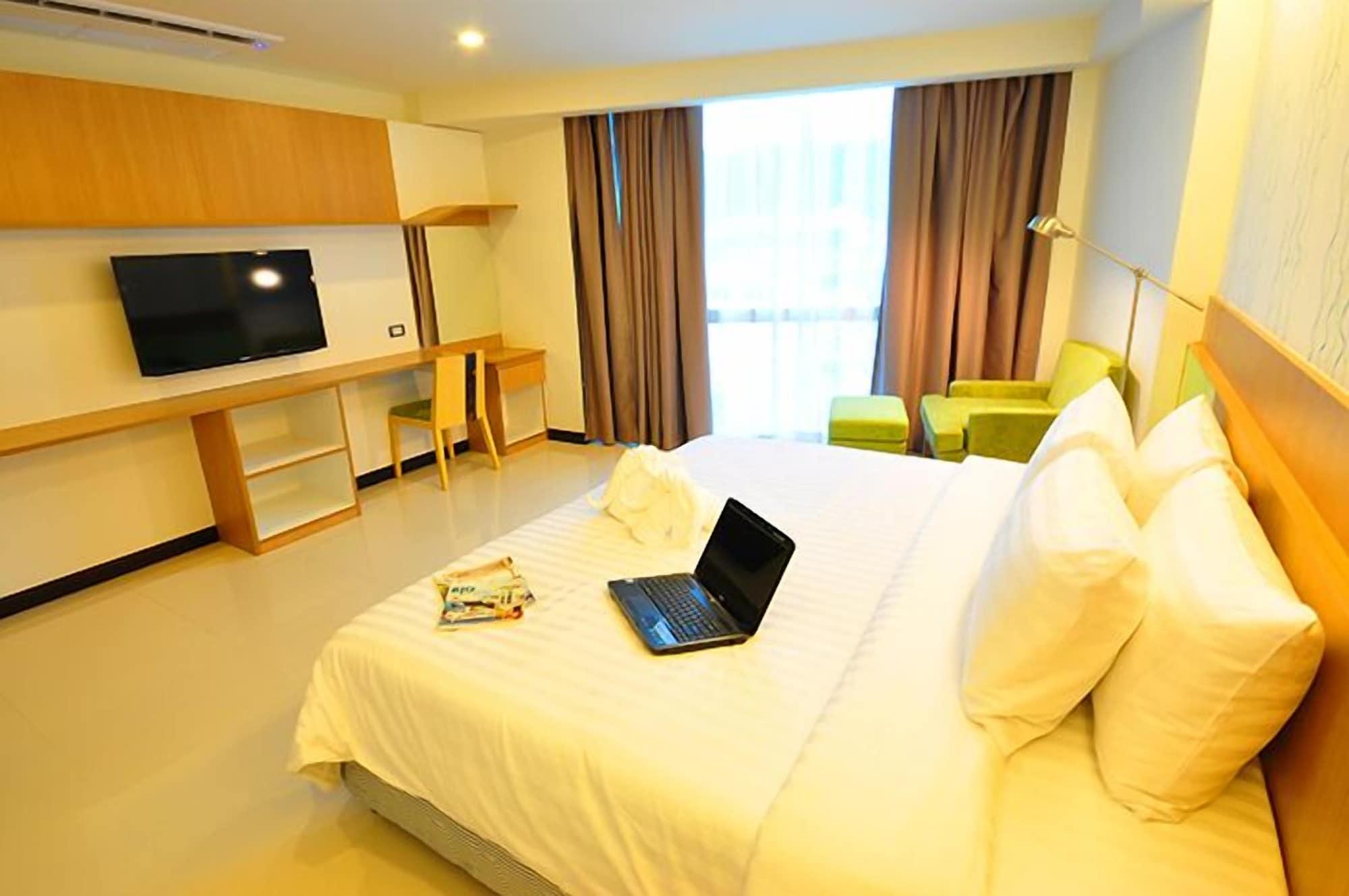 42C The Chic Hotel Nakhon Sawan Zewnętrze zdjęcie