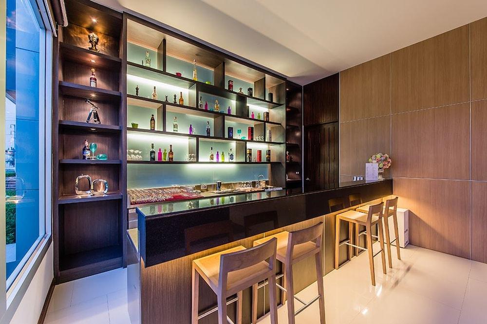 42C The Chic Hotel Nakhon Sawan Zewnętrze zdjęcie