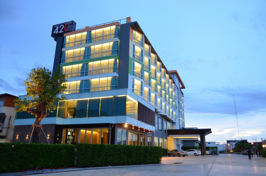 42C The Chic Hotel Nakhon Sawan Zewnętrze zdjęcie