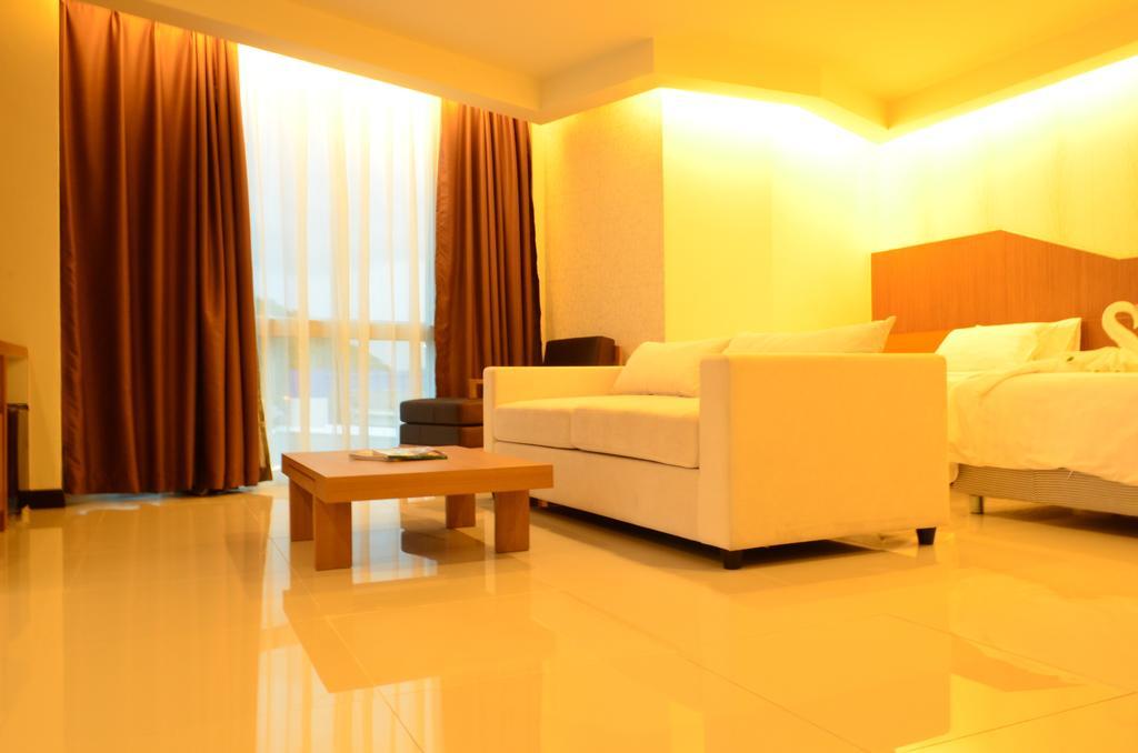 42C The Chic Hotel Nakhon Sawan Zewnętrze zdjęcie