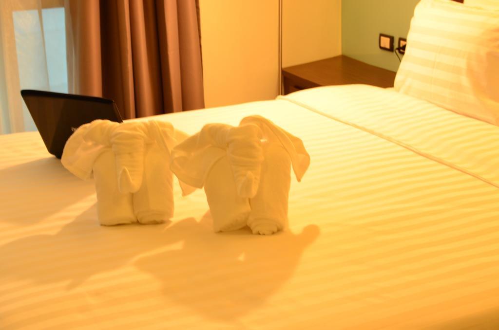 42C The Chic Hotel Nakhon Sawan Zewnętrze zdjęcie